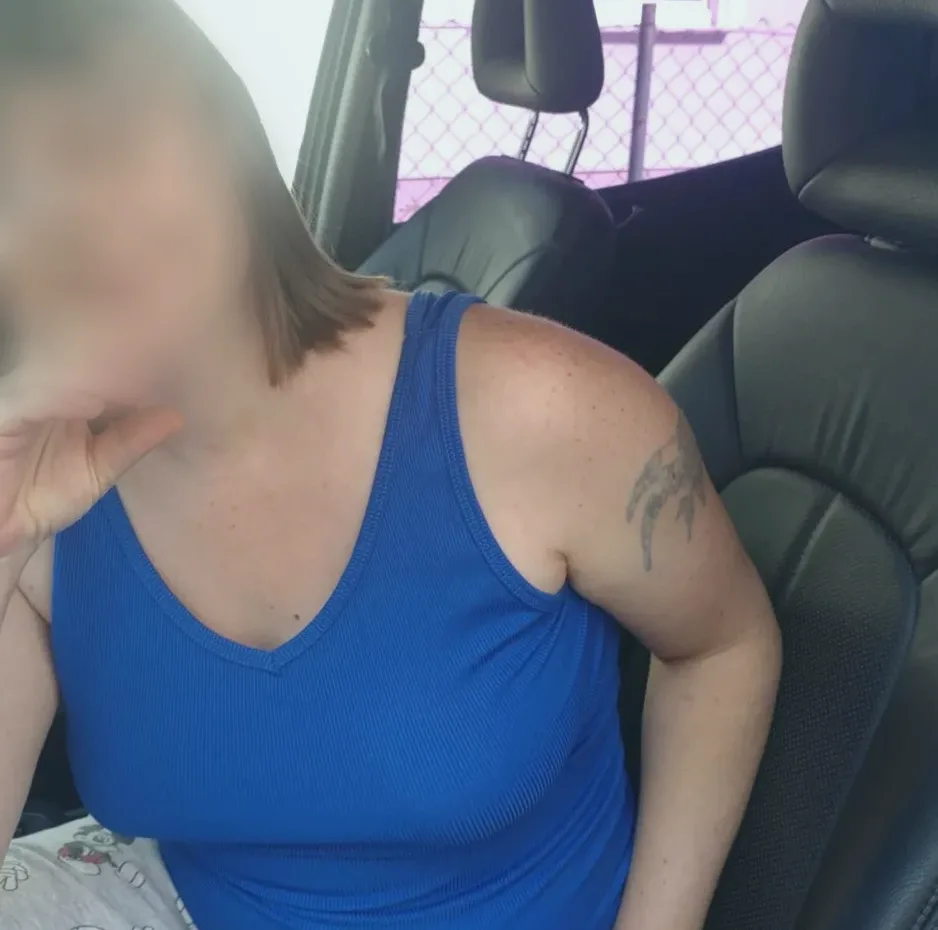 Jessica, 39