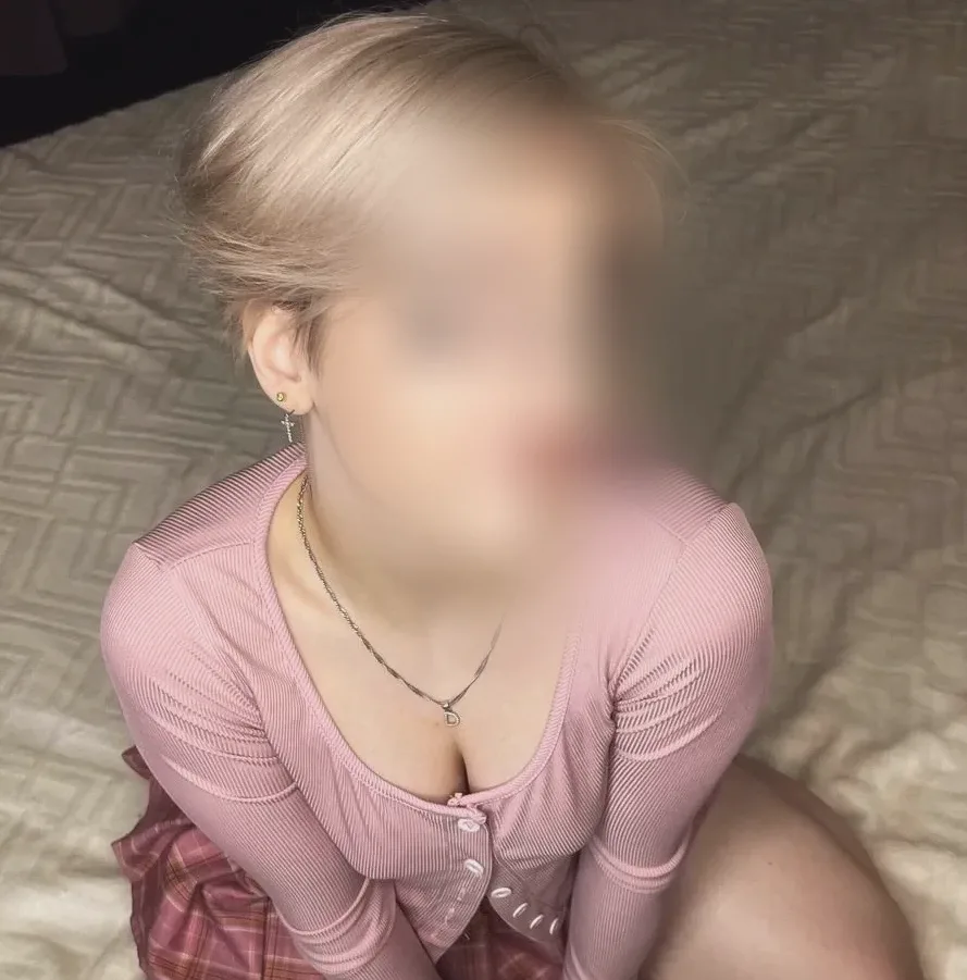 Leonie, 20